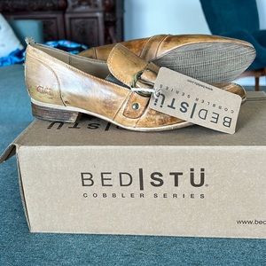 Bedstu Chasm Tan Loafers